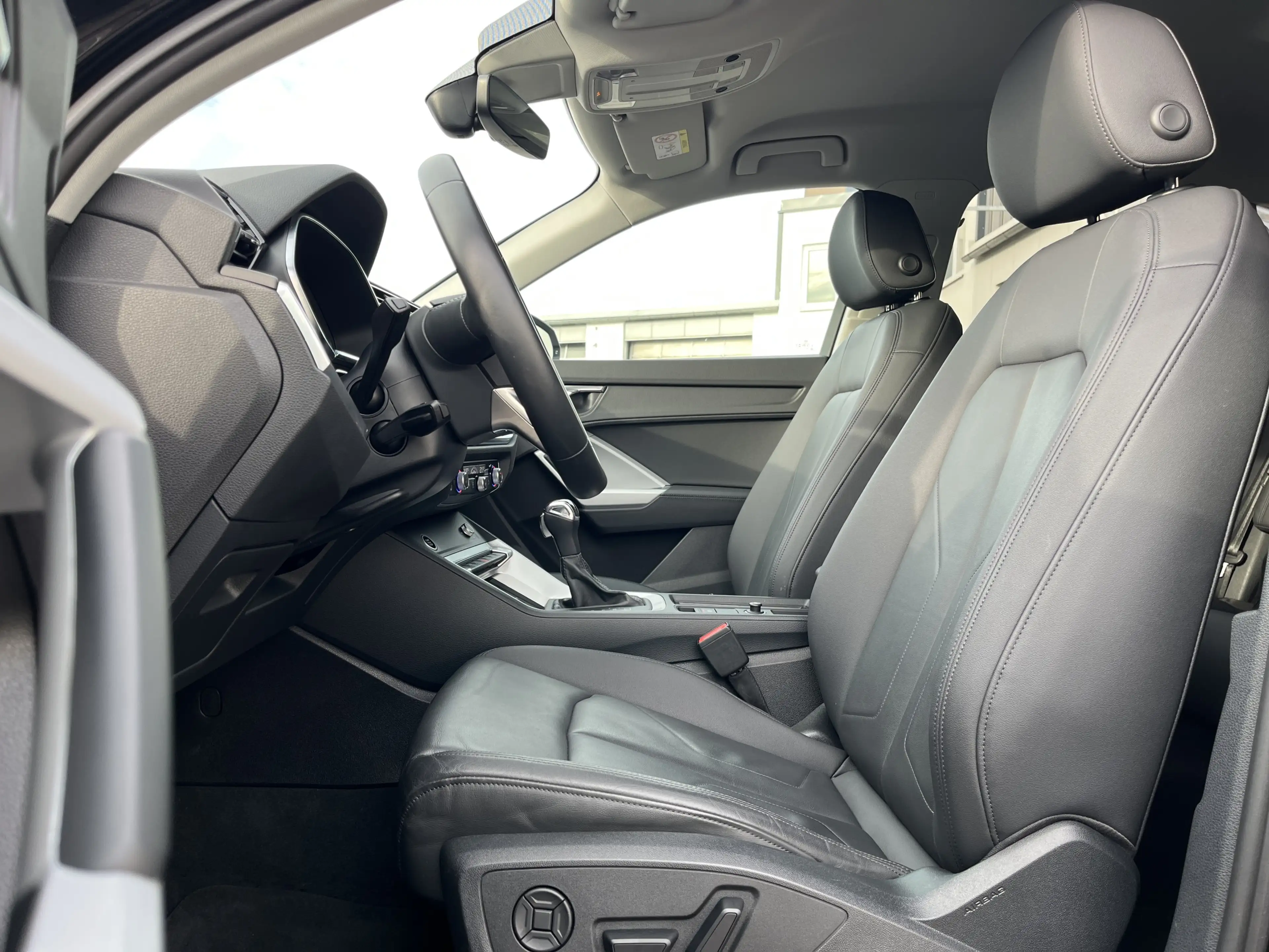 Audi Q3 35 1.5 TFSI S tronic advanced 175€ m.20% Anz. Na — photo 13