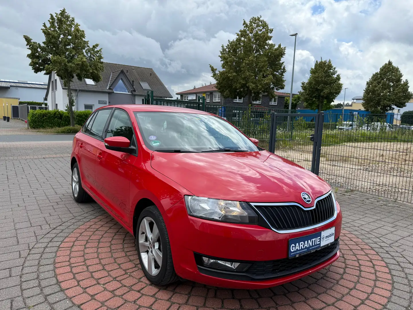 Skoda Rapid/Spaceback Cool Edition KLIMA+TÜV NEU+GARANTIE+1.HAND Rot - 2