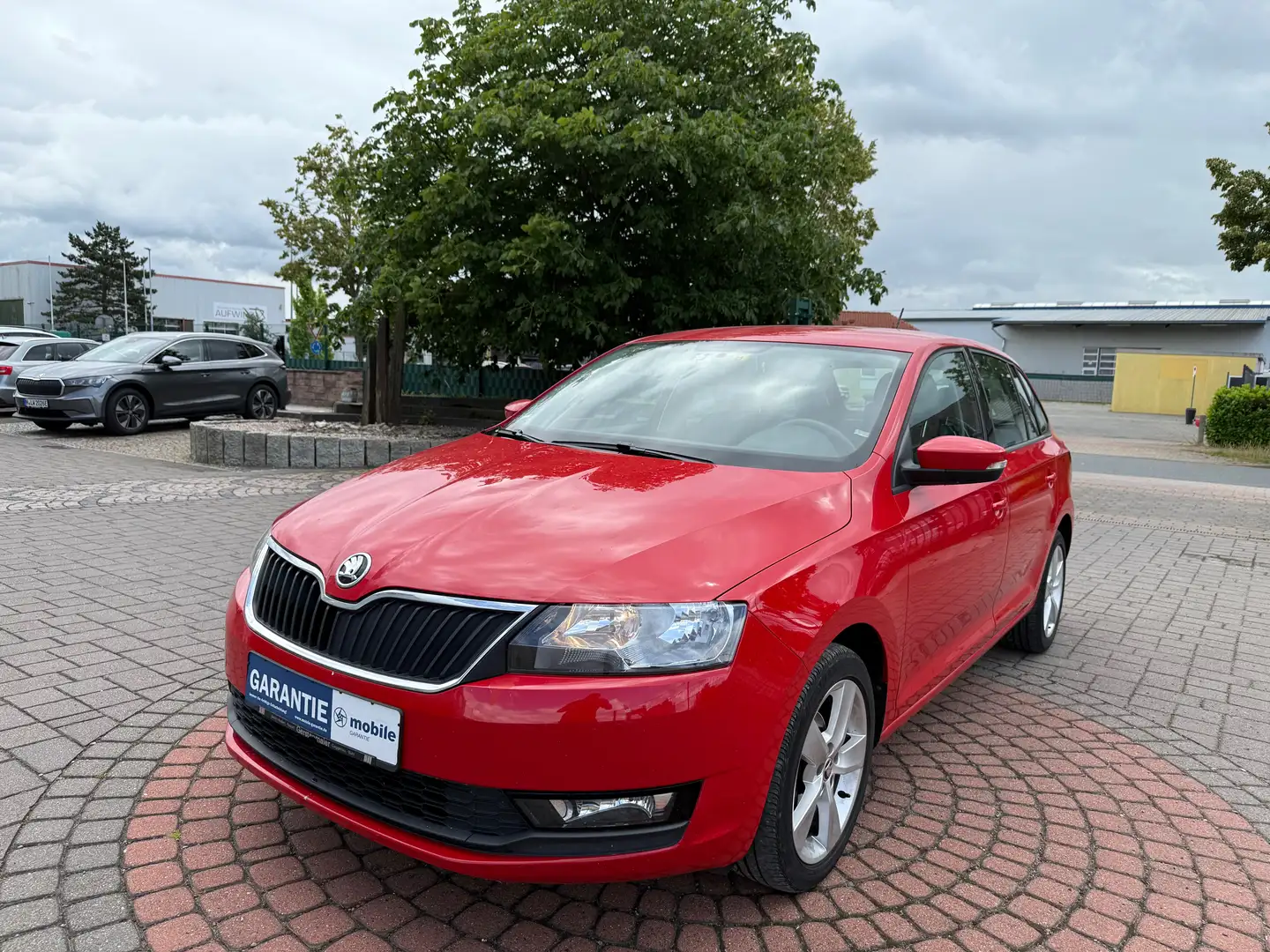 Skoda Rapid/Spaceback Cool Edition KLIMA+TÜV NEU+GARANTIE+1.HAND Rot - 1