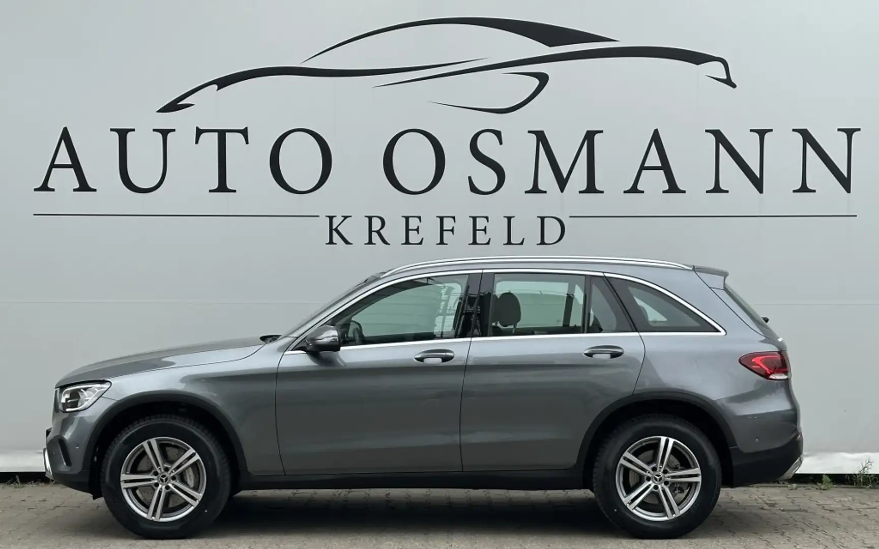 Mercedes-Benz GLC 300 e 4Matic 9G-TRONIC   TOTW.   RFK Grau - 2