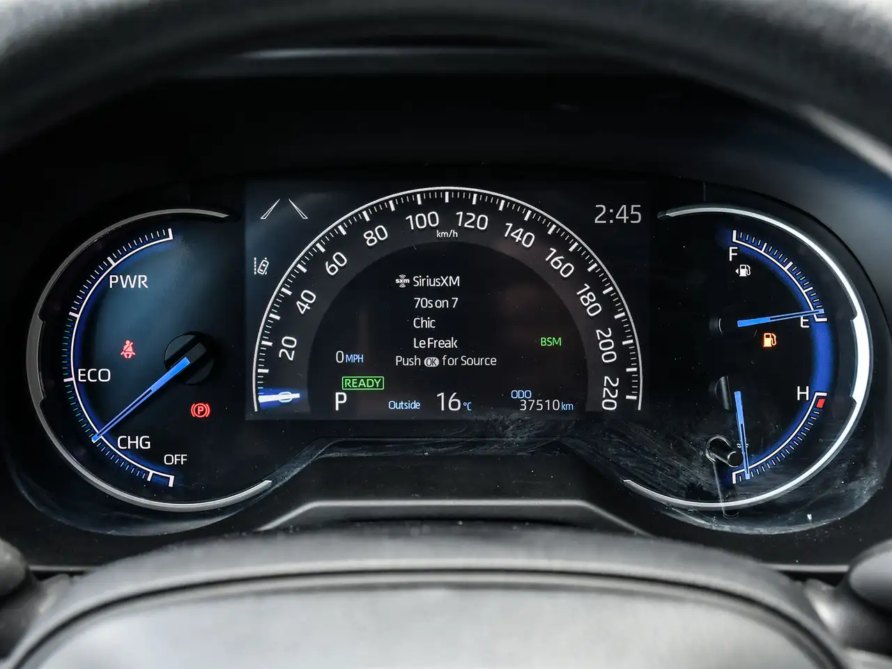 Toyota RAV 4 снимка Toyota RAV 4