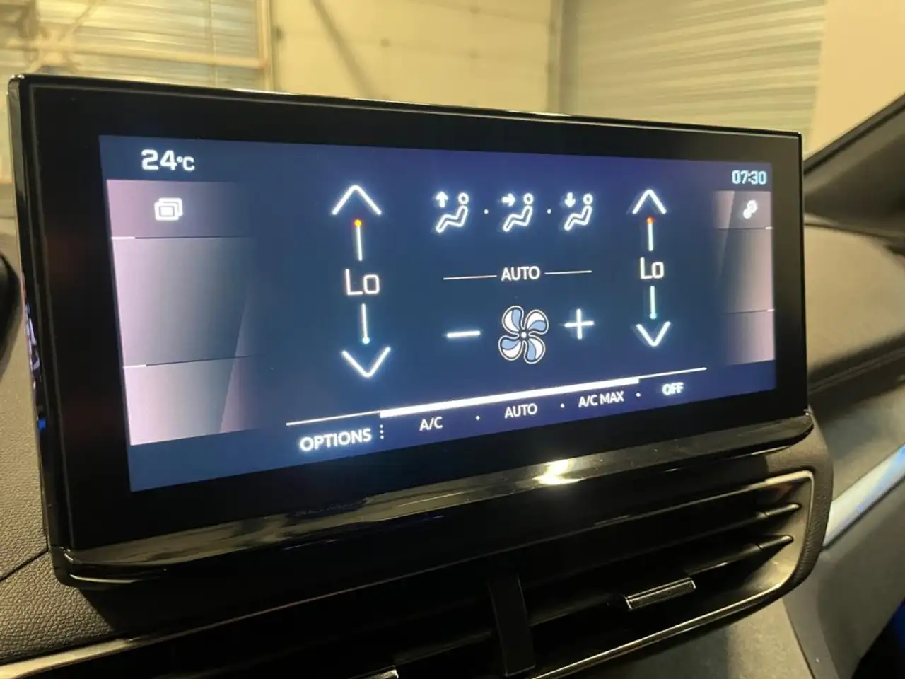 Peugeot 3008 3008 — photo 21