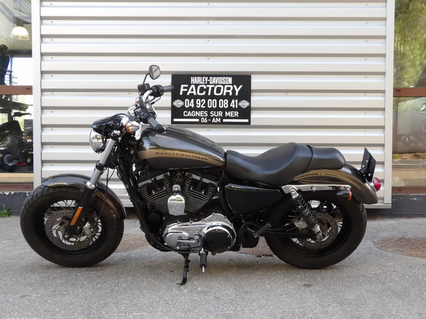 Harley-Davidson Sportster Noir - 2