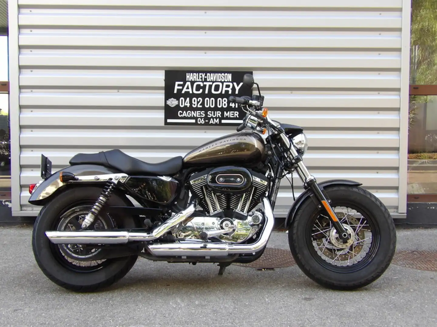 Harley-Davidson Sportster Noir - 1