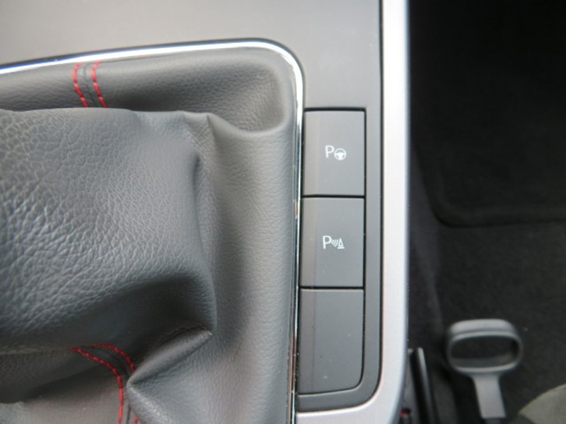 SEAT Arona 1.5 TSI FR NAVI Kamera LED BeatsAudio Alu 18"+ Win — photo 14