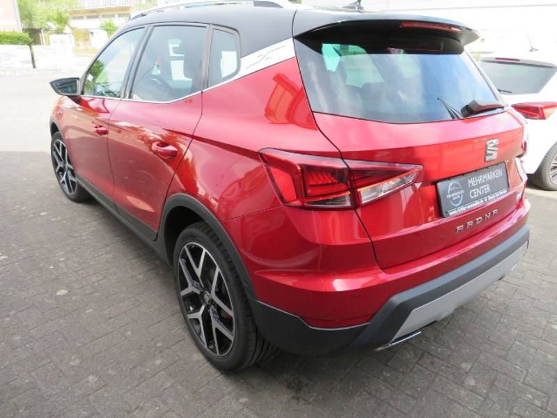 SEAT Arona 1.5 TSI FR NAVI Kamera LED BeatsAudio Alu 18"+ Win — photo 3