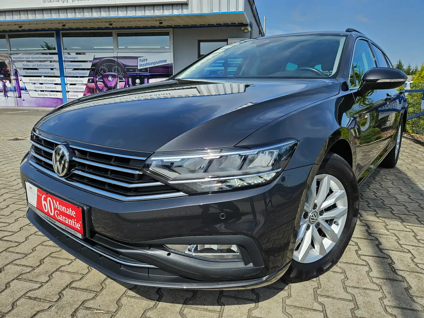 Volkswagen Passat Variant Business Grau - 1