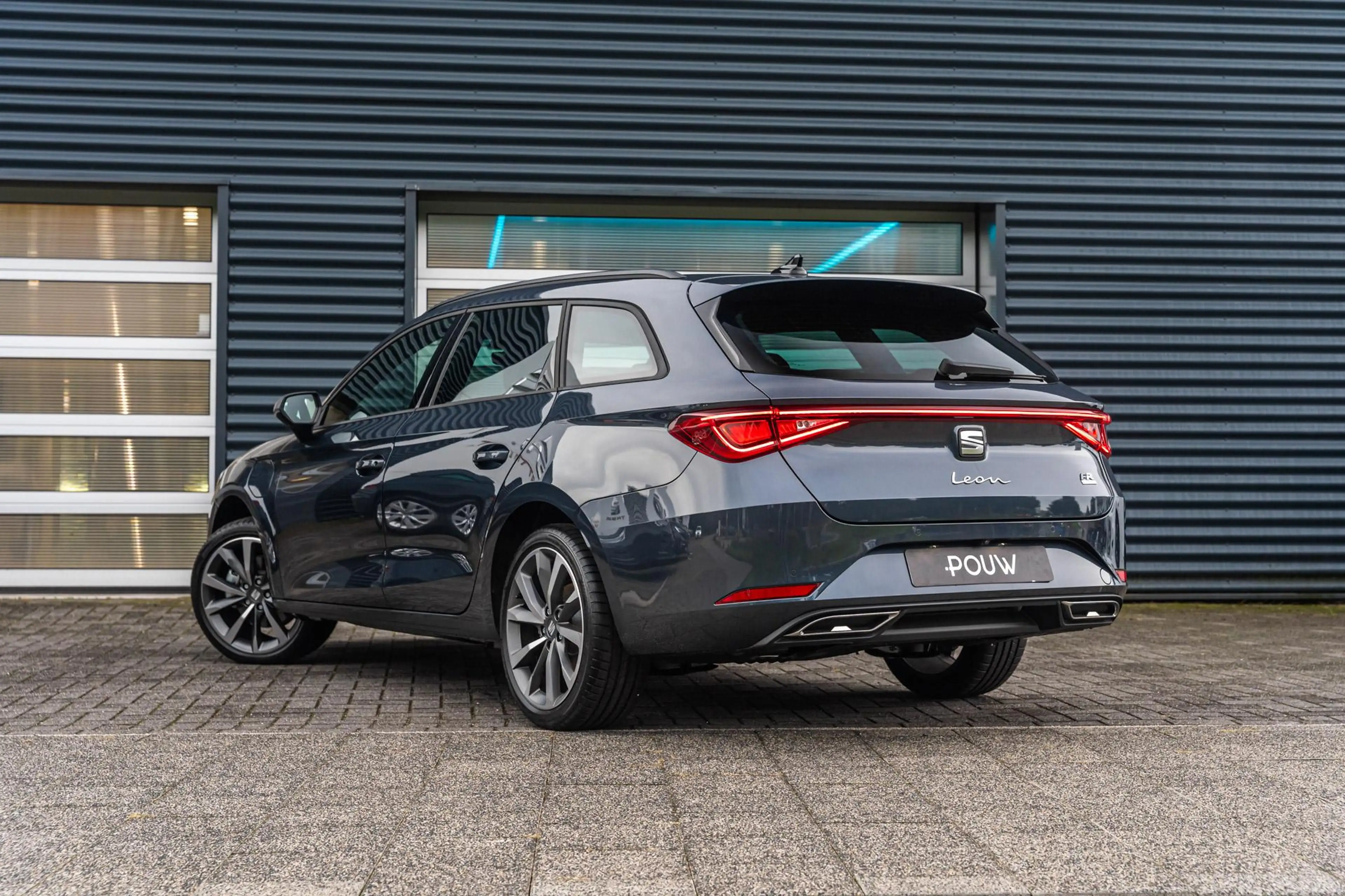 SEAT Leon e-Hybrid Sportstourer 1.5 TSI 204pk DSG FR Business | LMV 1 — photo 10