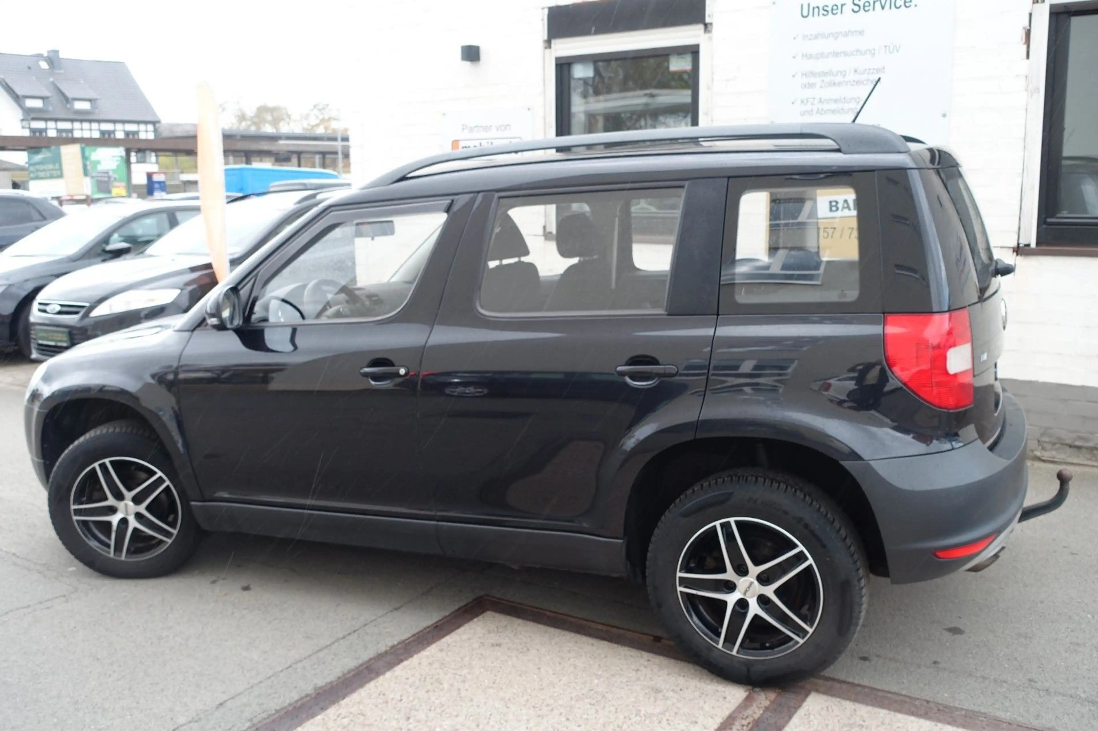 Skoda Yeti Active Plus Edition*KLIMA*SHZ*AHK*TÜV+ZR-NE — photo 7
