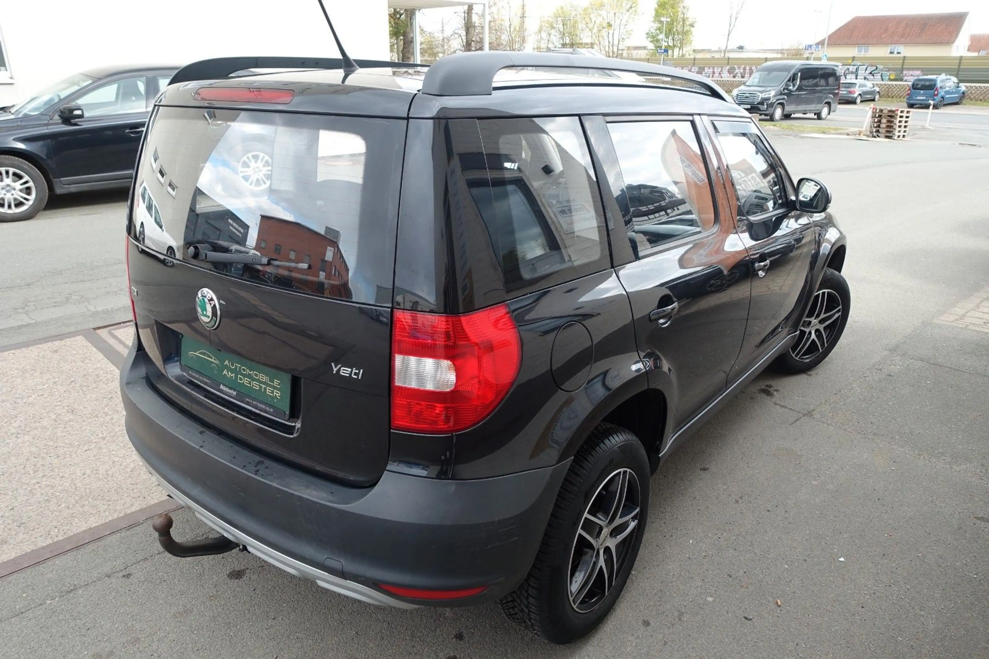 Skoda Yeti Active Plus Edition*KLIMA*SHZ*AHK*TÜV+ZR-NE — photo 6