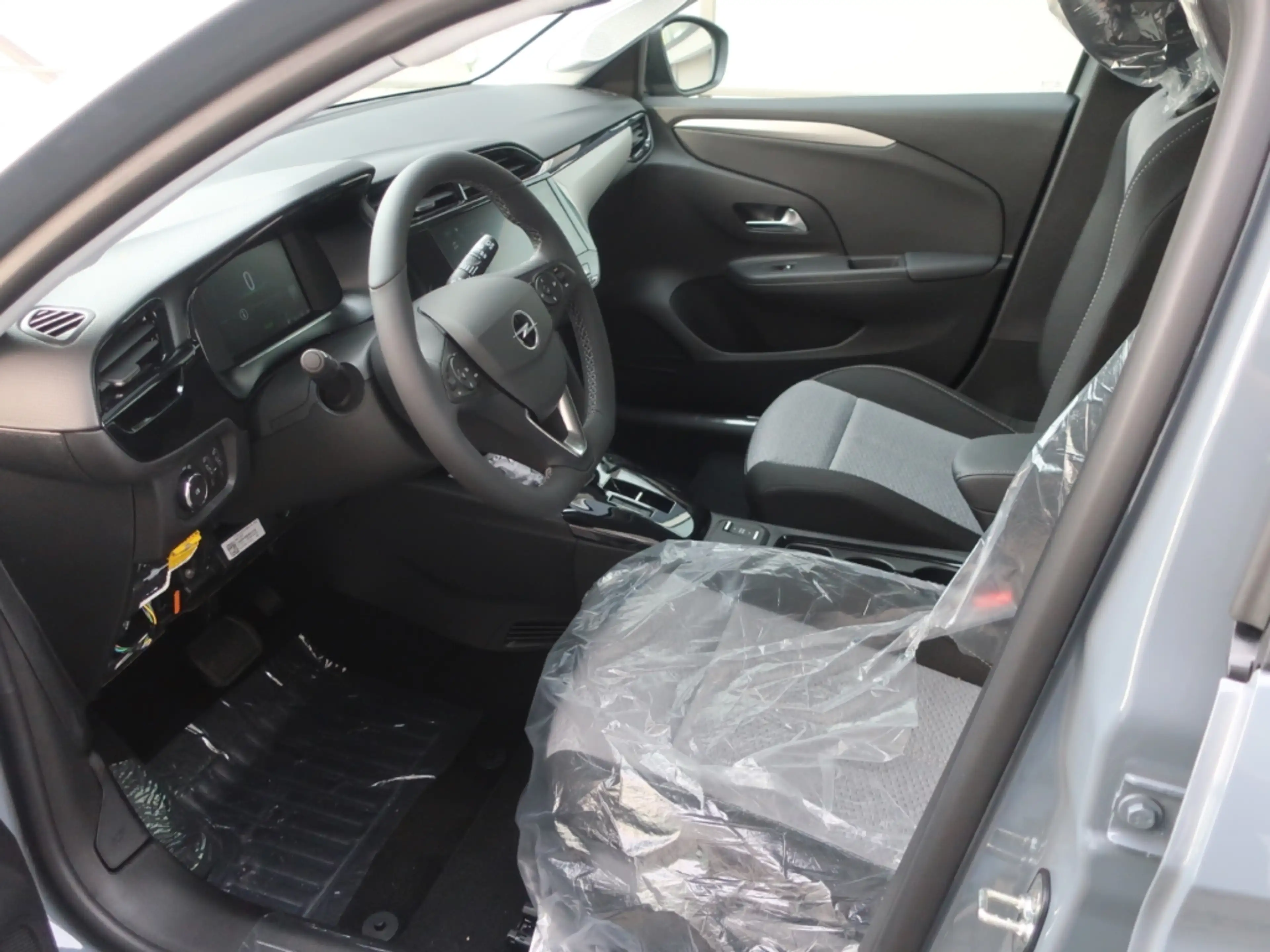 Opel Corsa-e Electric 11 kW Wärmepumpe SHZ — photo 7