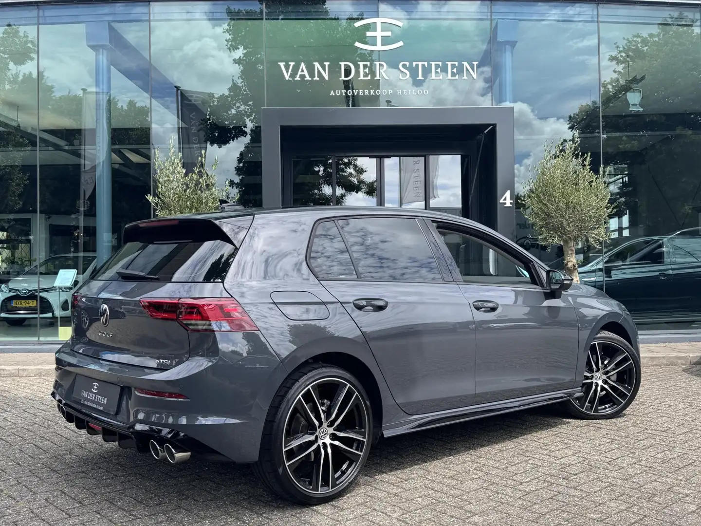 Volkswagen Golf 1.0 eTSI Life Sportstoelen | Stoel-Stuurverwarming Gris - 2
