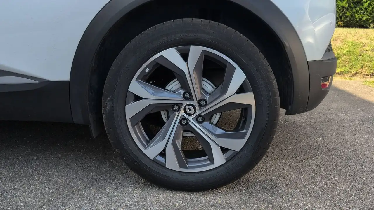 Renault Captur — photo 19