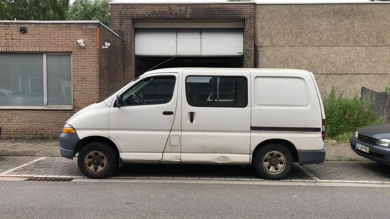 Toyota Hiace 2.4 Turbo LX Swing Doors, foto 4