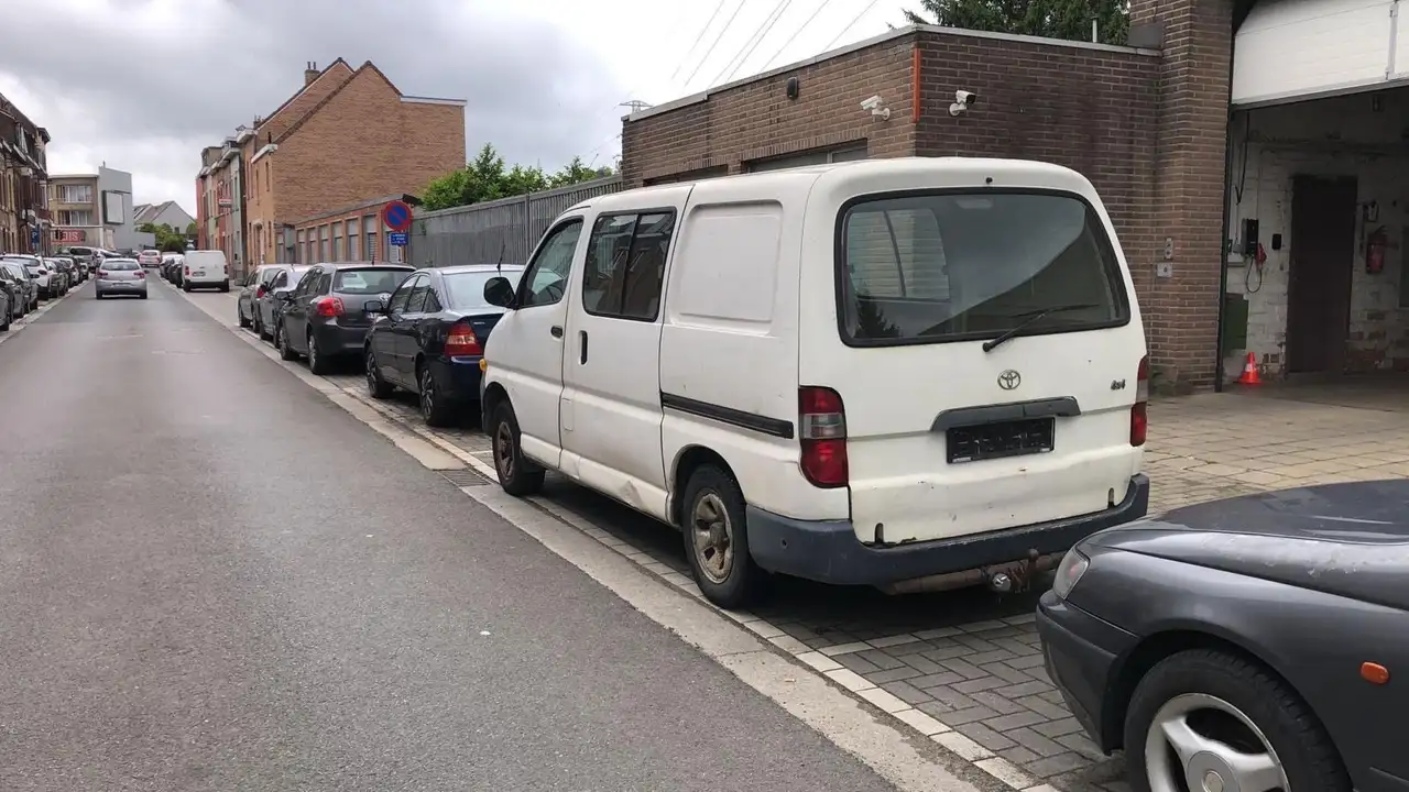 Toyota Hiace 2.4 Turbo LX Swing Doors, foto 3
