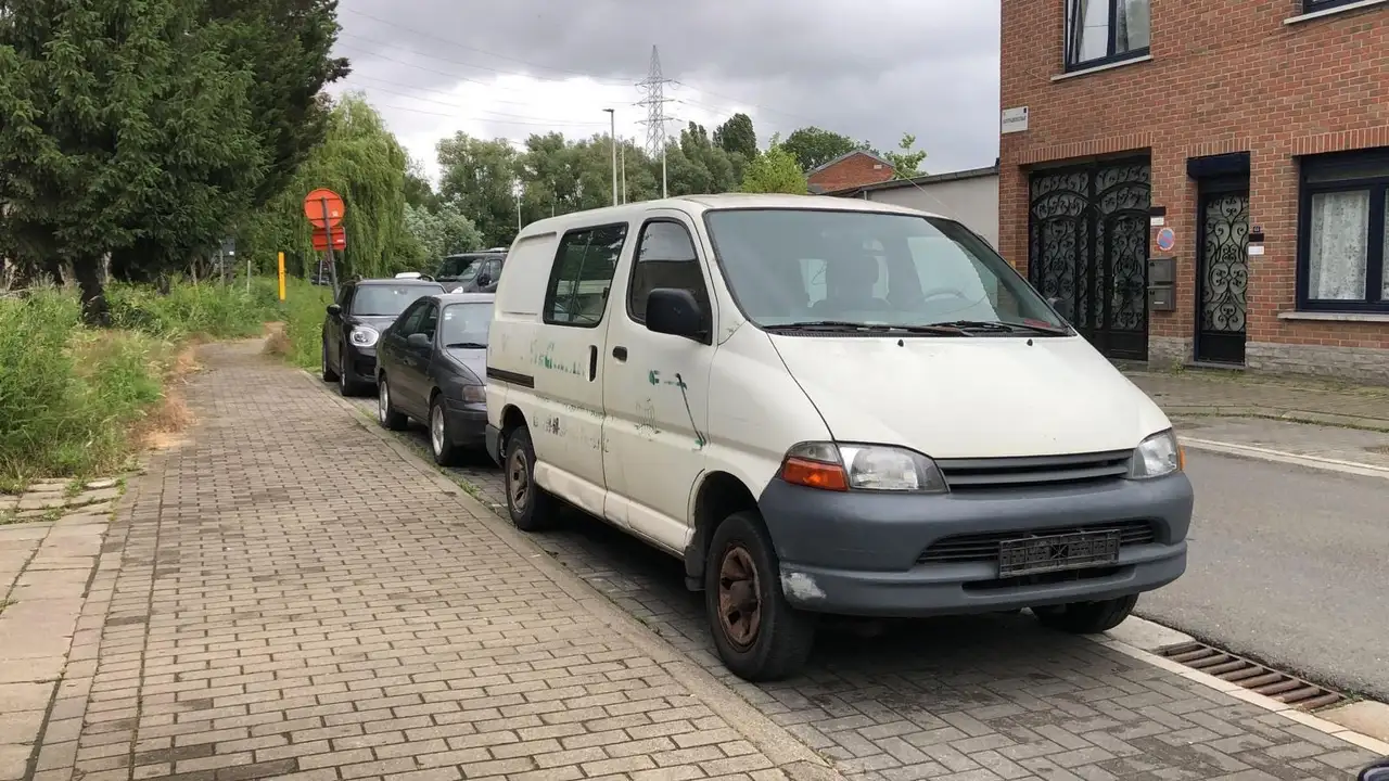 Toyota Hiace 2.4 Turbo LX Swing Doors, foto 2