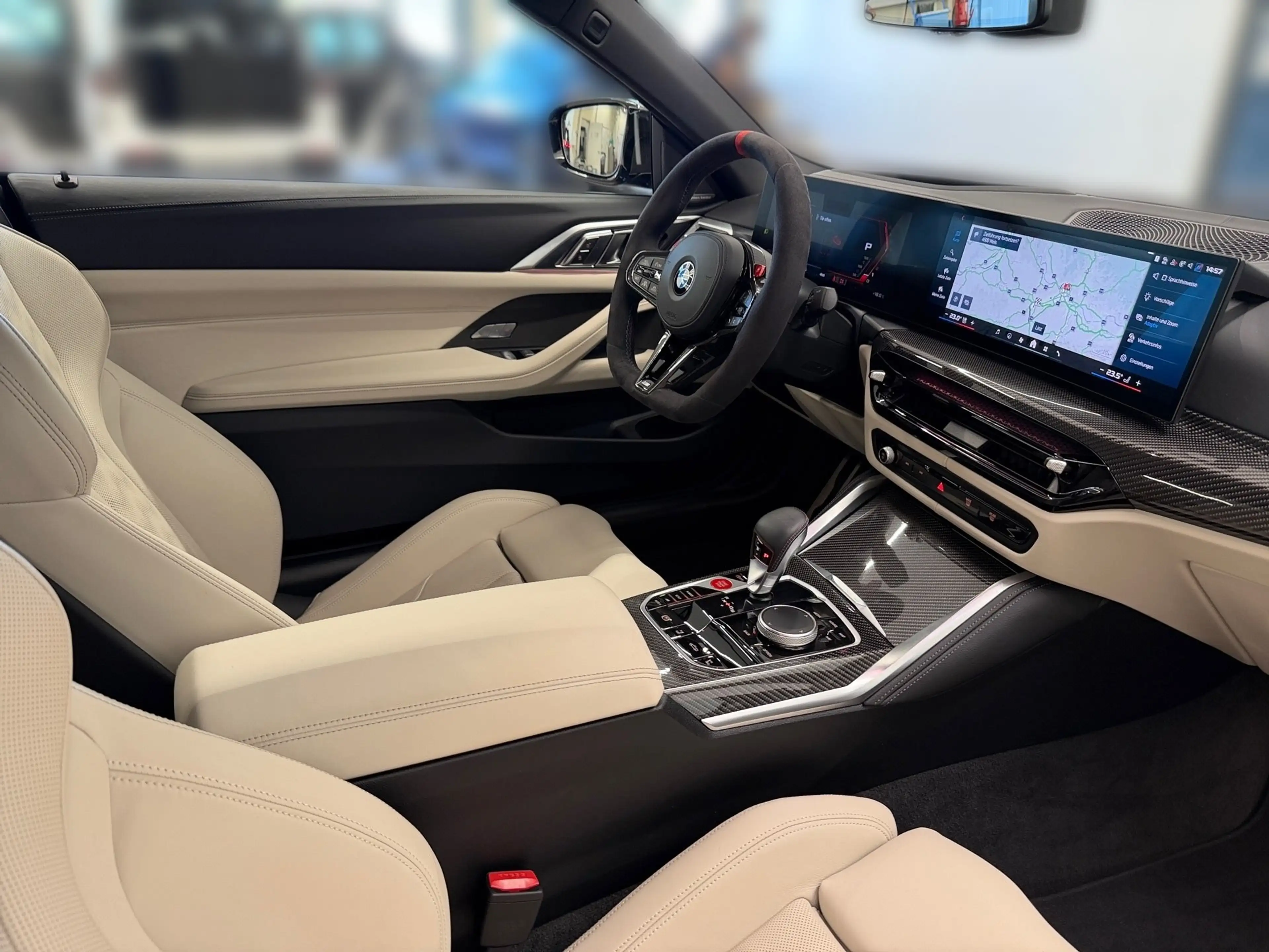 BMW M4 Competition M xDrive — photo 12