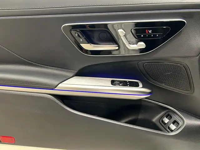 Mercedes-Benz CLE view 13