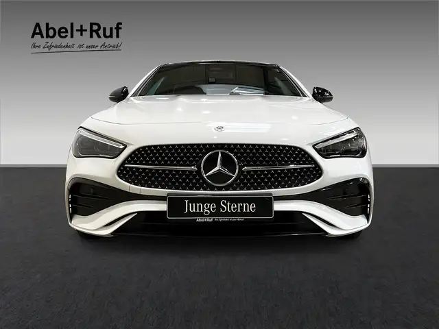 Mercedes-Benz CLE view 2