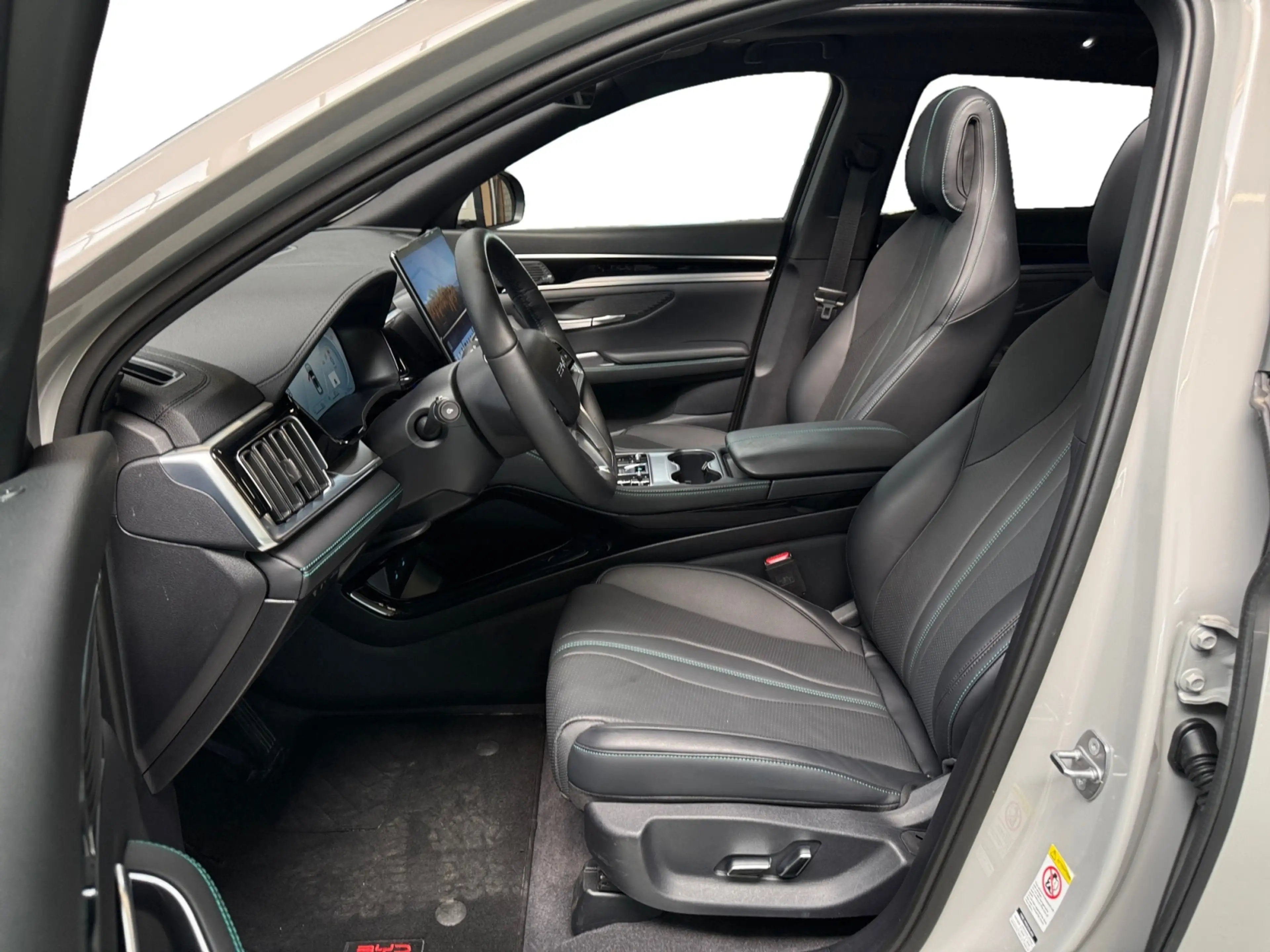 BYD Seal U 1.5 DM-i FWD Boost I PHEV I Panoramadak I 360 Came — photo 11