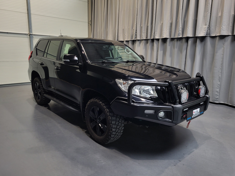 Toyota Land Cruiser 2.8D-4D 1of1 *Kühlbox| Seilwinde| Kamera* — photo 3