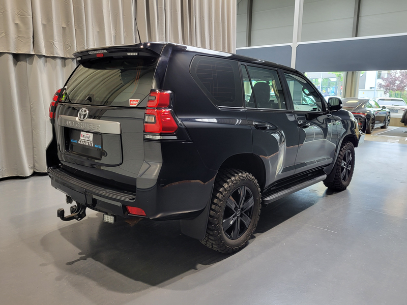 Toyota Land Cruiser 2.8D-4D 1of1 *Kühlbox| Seilwinde| Kamera* — photo 4
