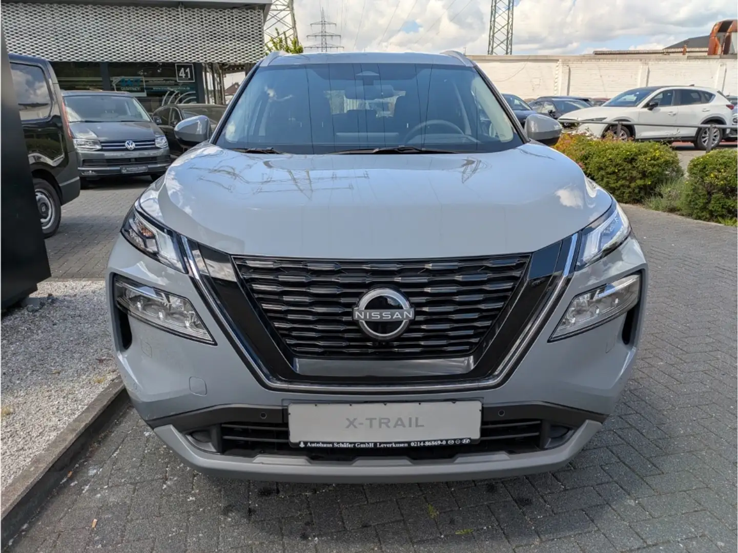 Nissan X-Trail N-CONNECTA 1.5 VC-T e-POWER 204PS HUD Navi Leder M Grau - 2