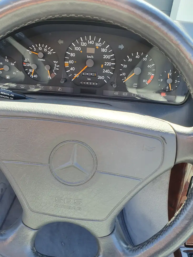 Mercedes-Benz SL 300 Schwarz - 1