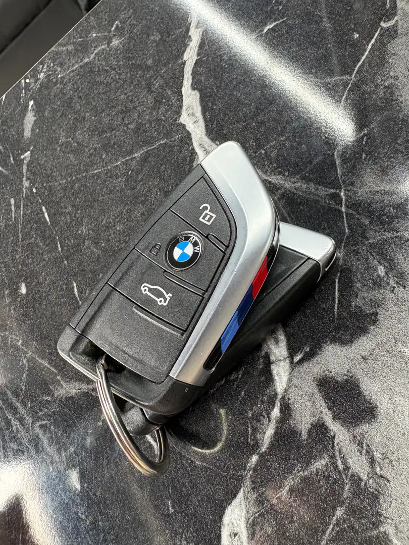 BMW 218 218d Active Tourer M Sport Aut. M Sport Weiß - 2