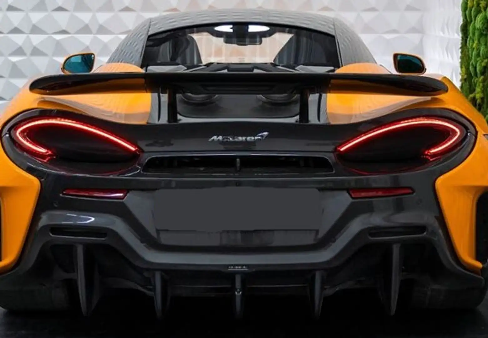 McLaren 600LT Jaune - 1