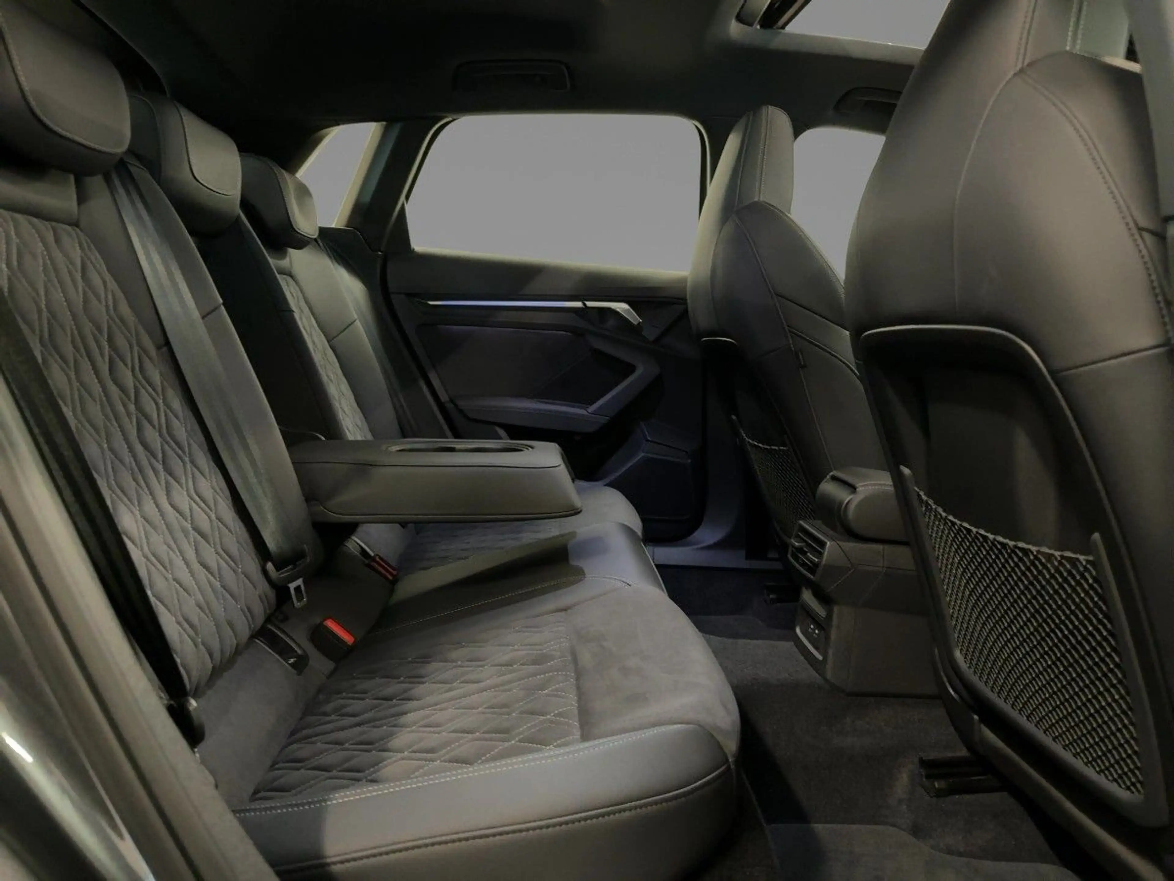Audi S3 TFSI S tr. MATRIX NAVI RFK PANO — photo 11