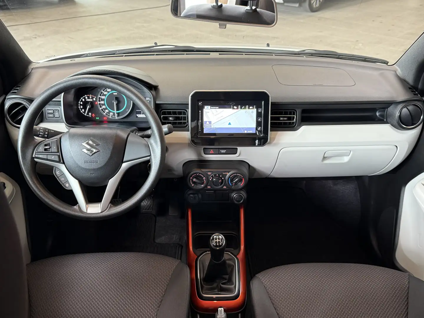 Suzuki Ignis 1.2 90pk Smart Hybrid Select | Navi | Stoelverwarm Blanc - 2