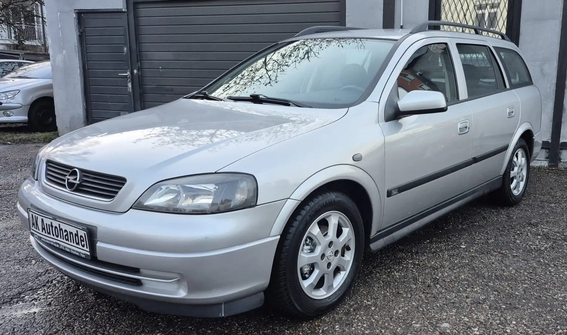 Opel Astra 1.6 Elegance Klima Tüv Grau - 1