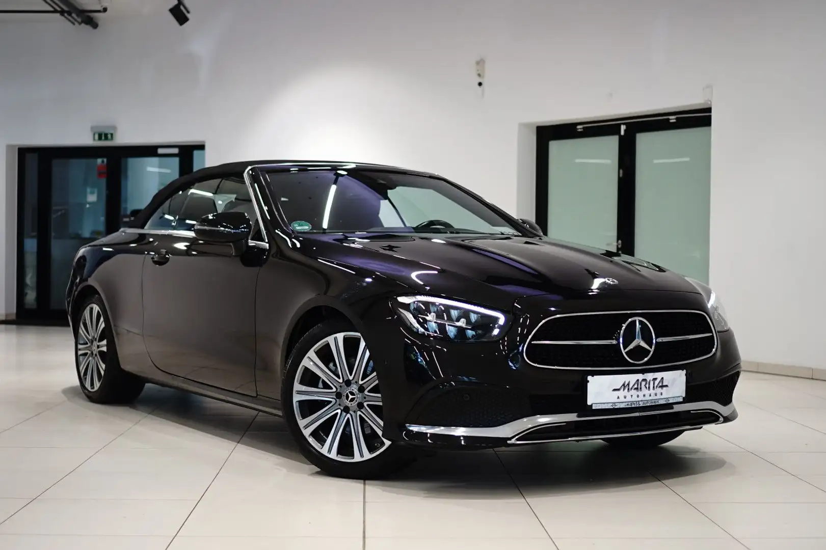 Mercedes-Benz E 200 CABRIO|BURMES|DISTR.|360°|AIRCAP|WIDE|LED Schwarz - 1