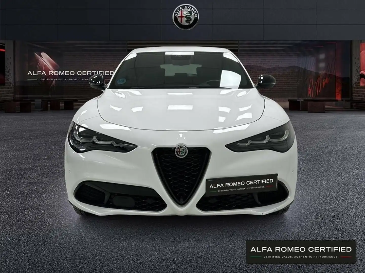 Alfa Romeo Stelvio 2.2 Diesel 118kW (160CV) RWD Sprint Weiß - 2