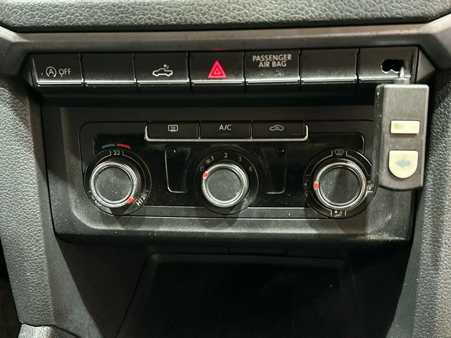 Volkswagen Amarok 3.0 V6 Blanc - 2
