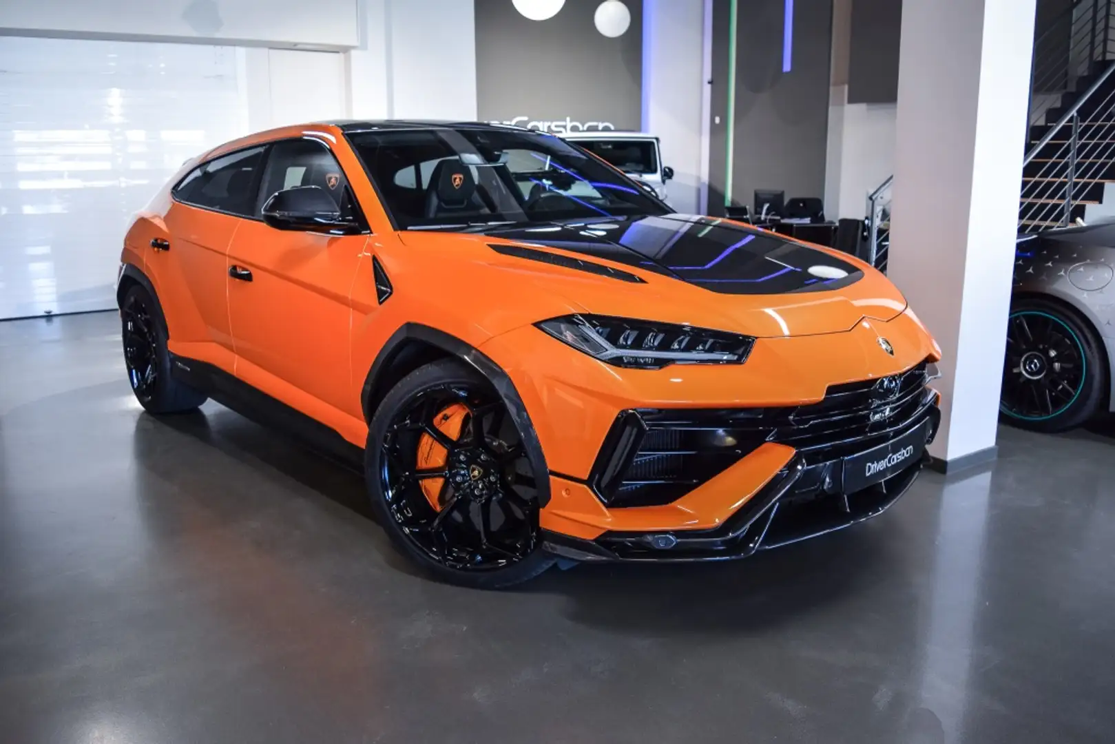 Lamborghini Urus Performante Naranja - 2
