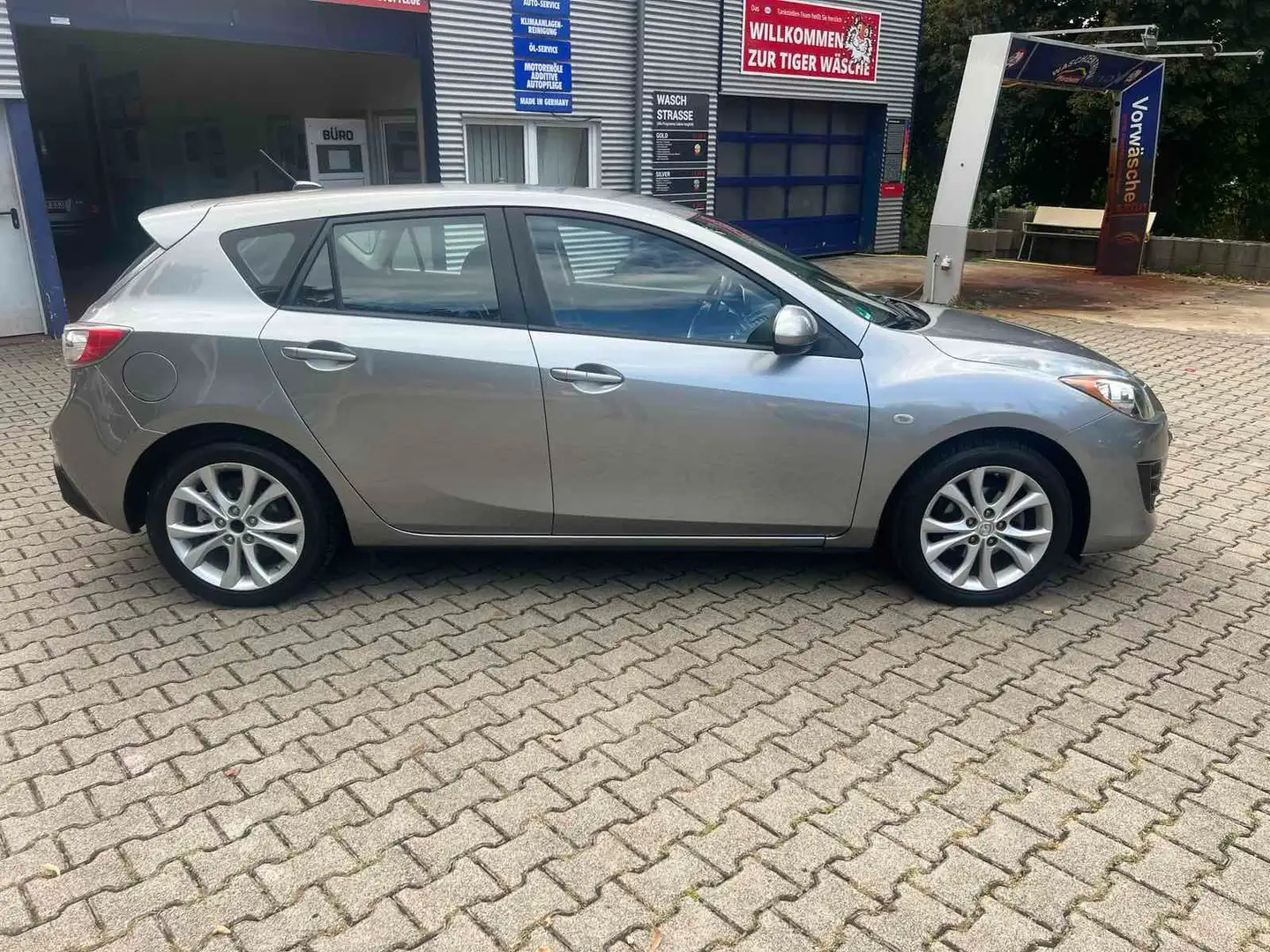 Mazda 3 High-Line 1 Hand Klima Navi Preis inkl Neu Tüv Grau - 2