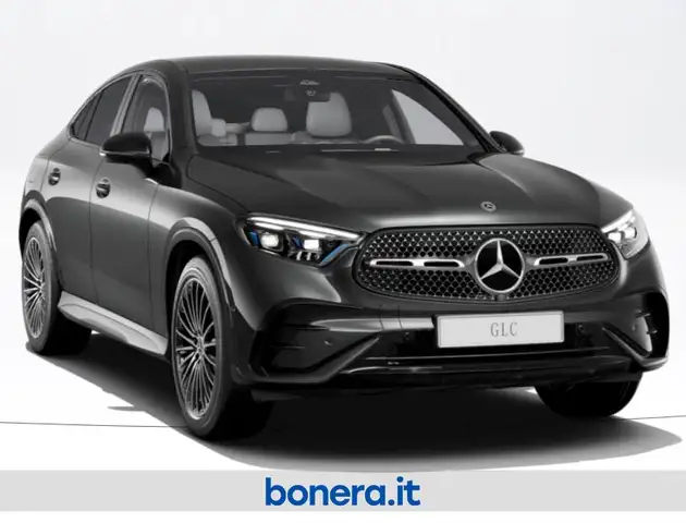 Mercedes-Benz 220 view 2