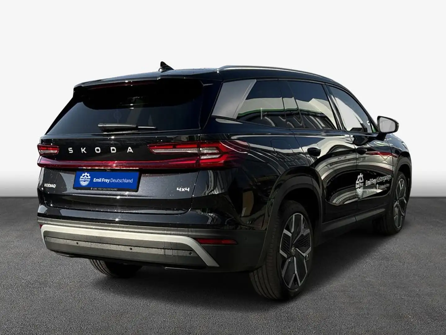 Skoda Kodiaq 2.0 TDI 4x4 Selection Navi Pano AHK Massa Schwarz - 2
