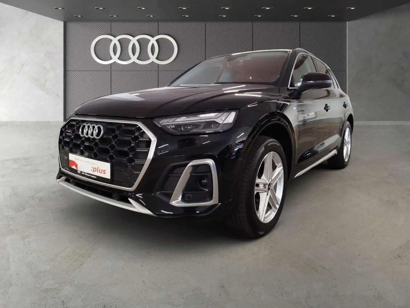 Audi Q5 55 TFSI e quattro S tronic S line MatrixLED A Schwarz - 1