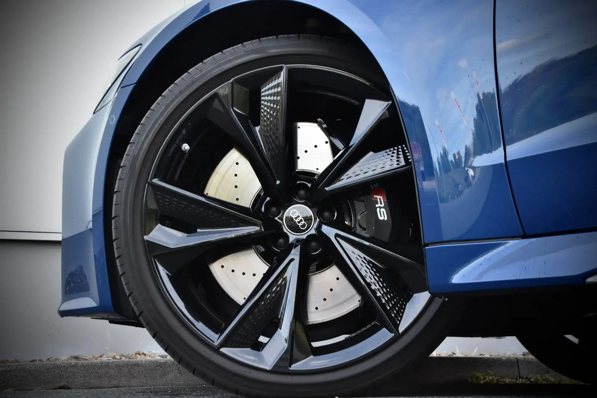 아우디 Audi RS7 4.0 TFSI 2023 파랑 사진 8