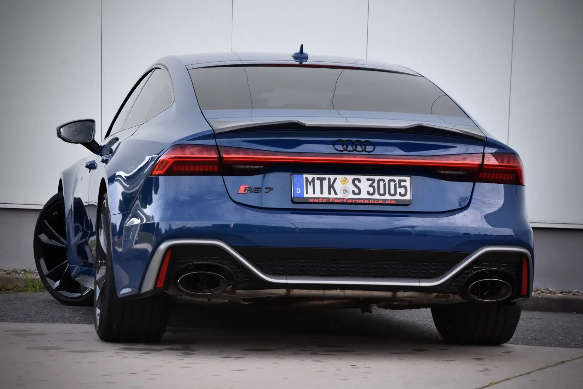아우디 Audi RS7 4.0 TFSI 2023 파랑 사진 6