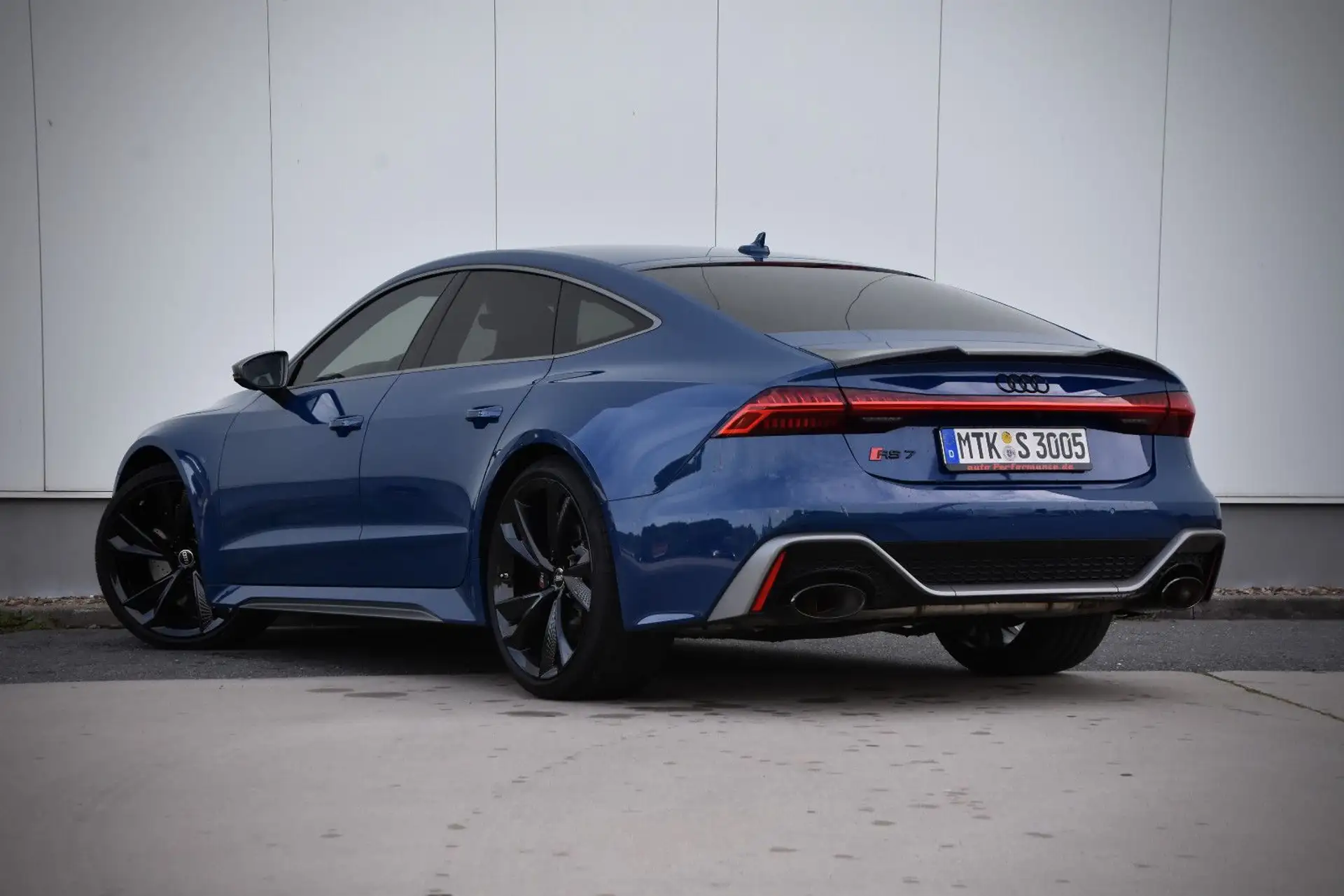 아우디 Audi RS7 4.0 TFSI 2023 파랑 사진 5