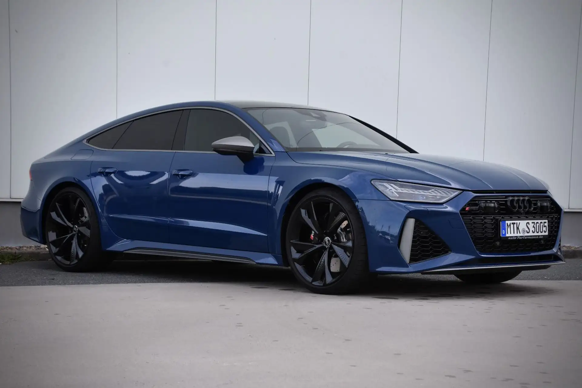 아우디 Audi RS7 4.0 TFSI 2023 파랑 사진 3