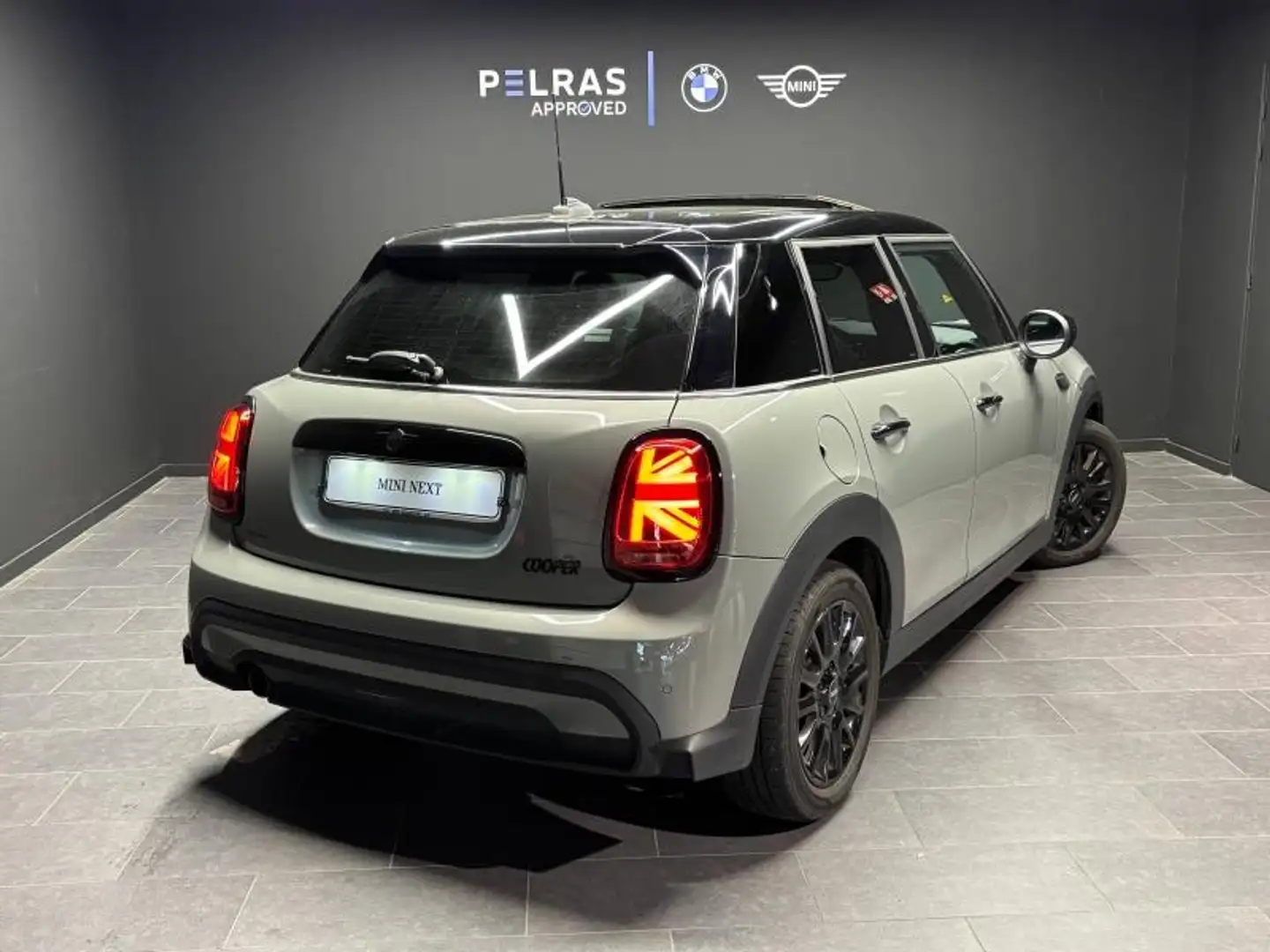 MINI Cooper Cooper 136ch Edition Premium Plus BVA7 - 2