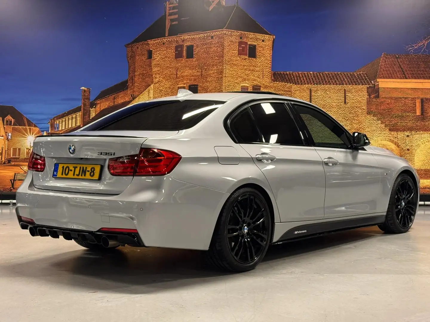 BMW 335 3-serie 335i High Exe M-Sport Aut Schuifdak Full O Grijs - 2