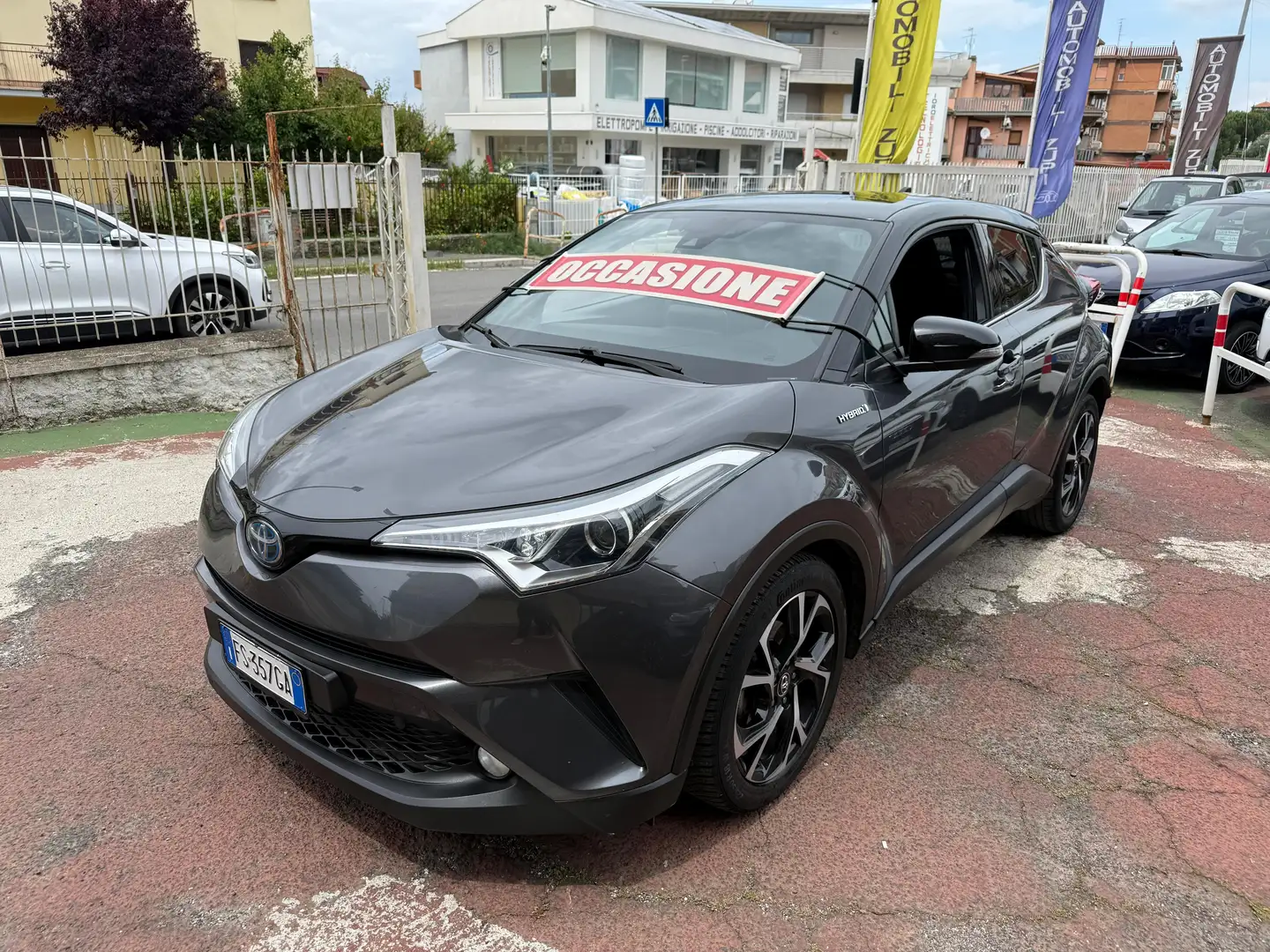 Toyota C-HR 1.8h Style 2wd e-cvt Grigio - 1