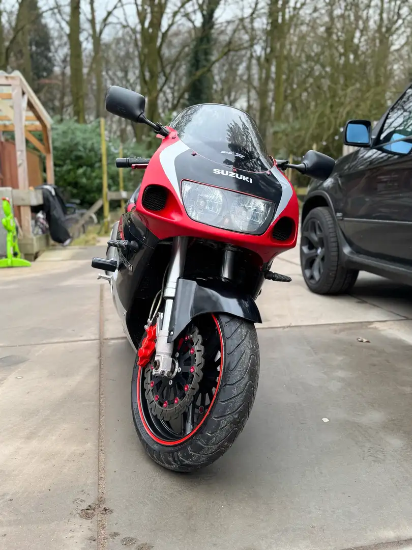 Suzuki GSX-R 750 Roşu - 1