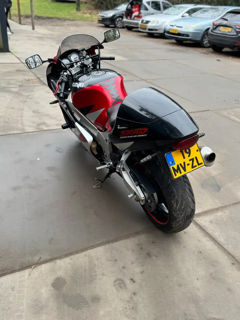 Suzuki GSX-R 750 Roşu - 2